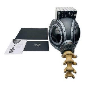 The Sandman: Morpheus Helm Masterpiece Edition -- Neil Gaiman